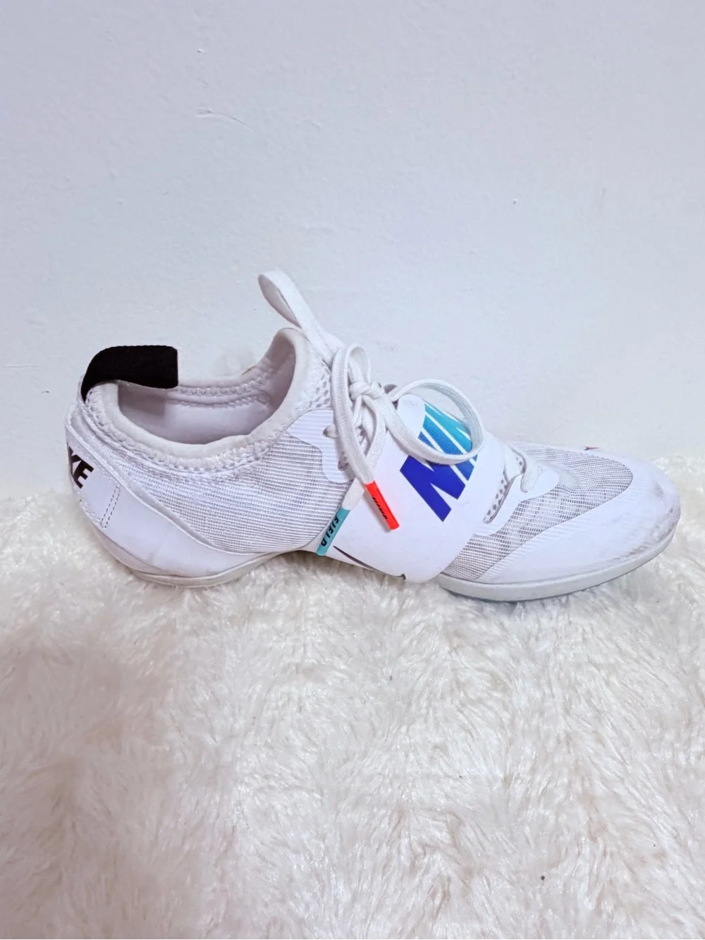 Nike Kids White Track & Field Training Shoes Size 4.5 Youth